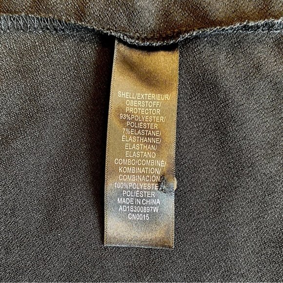 Adrianna Papell lightweight flowy round neck long sleeve blouse. Women's size 1X - Picture 6 of 9